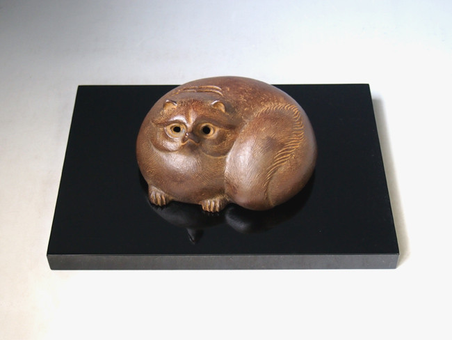 28-56,置物 津田永寿 作「壷香炉」銅製 塗板付 桐箱入 【 高岡銅器 】