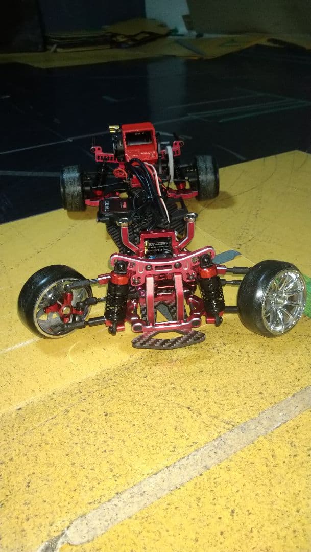 RD2.0フルチューン、メタルガレージシャーシ、GRK5RHナックル赤 ルーキードリフト RD2.0 組み立てシャーシキット | RC PARTS LABO